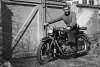 Dateiname=BMW_R25_Mann-vor-Tor_web.jpg
Dateigröße=243KB
Abmessungen: 850x574
hinzugefügt am: 05. April 2015 BMW_R25_Mann-vor-Tor_web.jpg